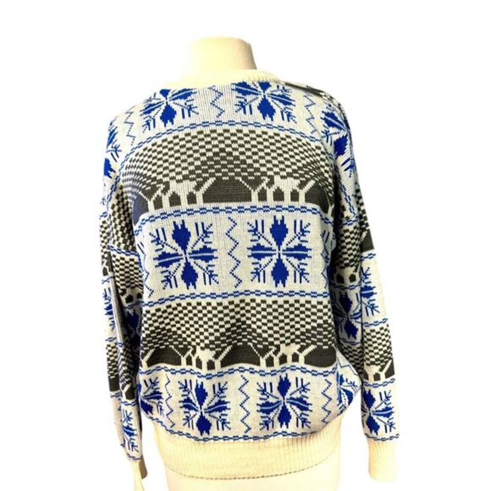 Vintage Botany 500 brand Christmas Sweater Size L
